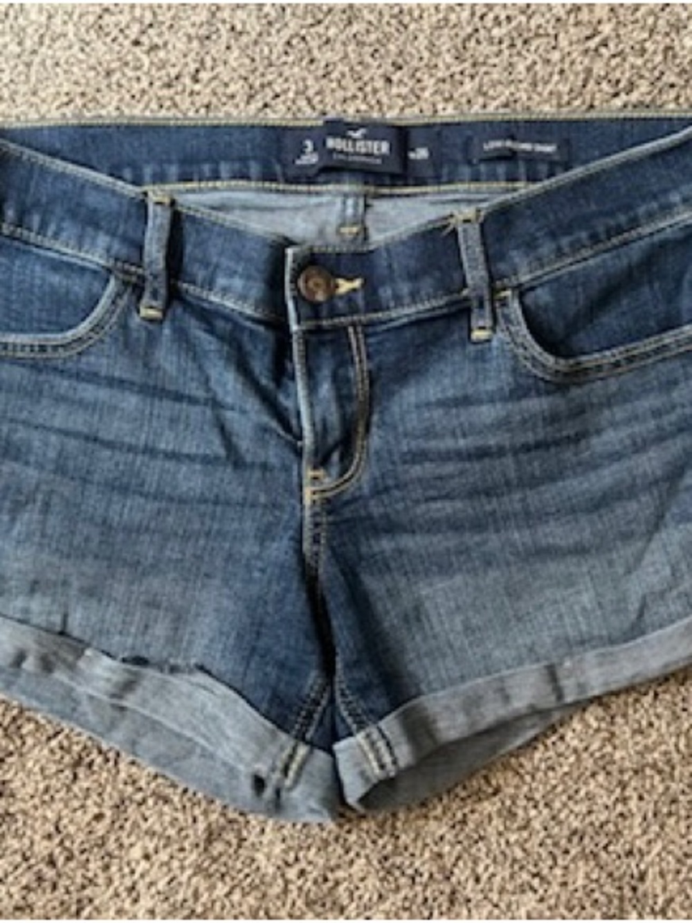 Hollister Low-Rise Denim Shorts – Size 26/3 – Light Blue